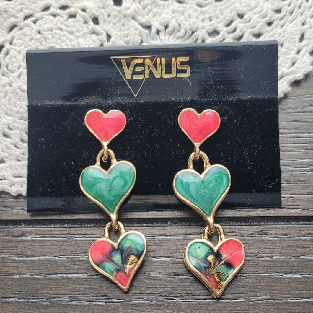 Vintage Venus Enamel Hearts Gold Tone Drop Earrings - Stamped Made In Usa - Mint